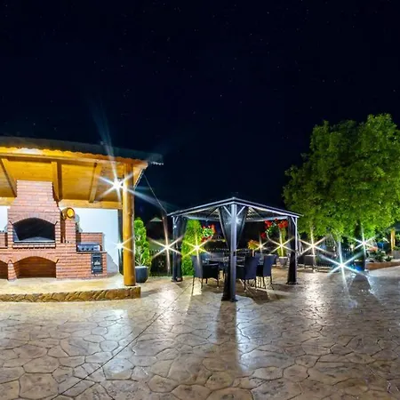 Valea Magurii 4* Novaci-Străini